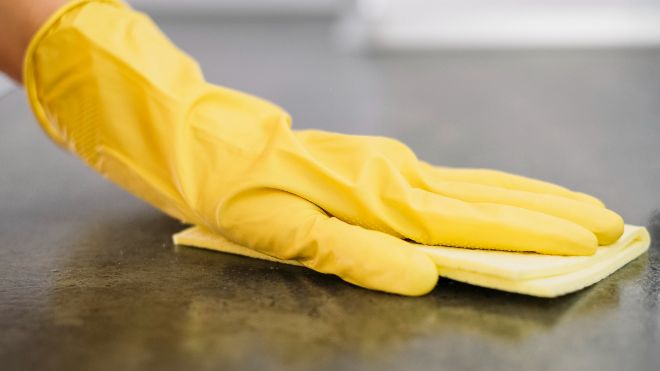 Nabłyszczanie i polerowanie kamiennego blatu, czym nabłyszczyć granit