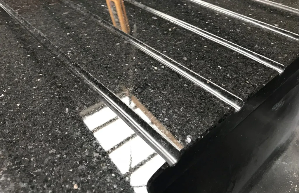 Blaty kamienne Warszawa, blaty kuchenne na wymiar Warszawa - ociekacz